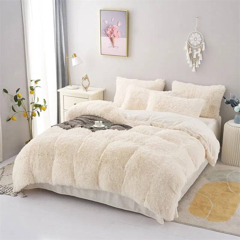 Plush Duvet Cover Pillowcase Set - Cozy Bedding for Singles and Doubles - TheWellBeing4All