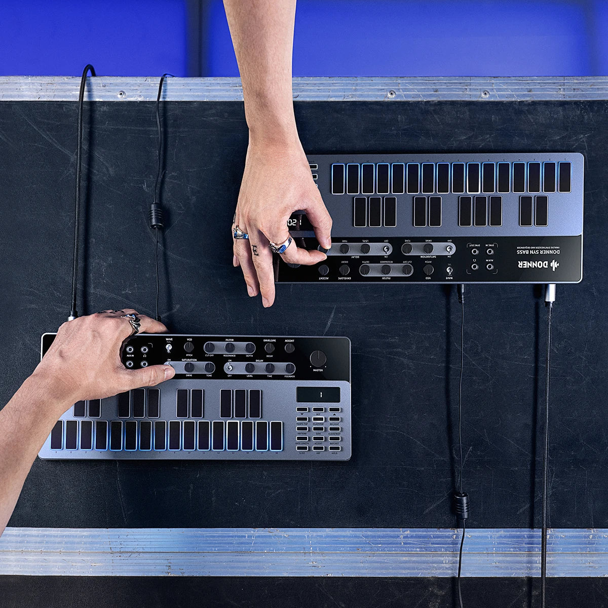 Donner B1 Analog Bass Synthesizer – Sequencer, Beat Maker & MIDI Controller for Live Performances - TheWellBeing4All