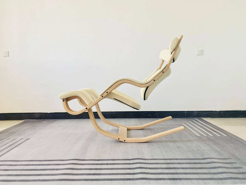 Gravity Balance Chair: Zero Gravity Multi-functional Lounge Chair with Adjustable Headrest